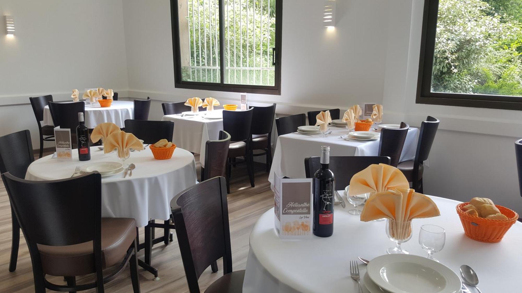 Hotel Compostelle Lourdes Zewnętrze zdjęcie