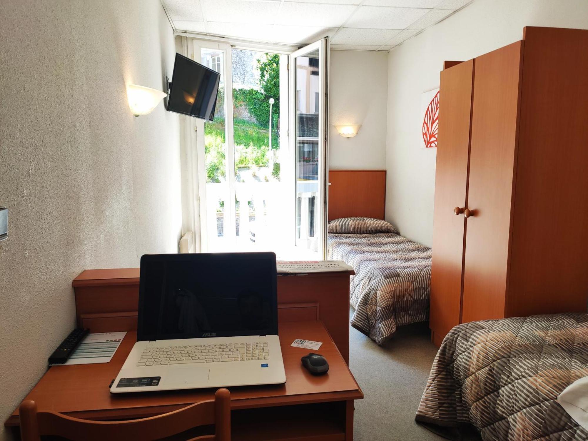 Hotel Compostelle Lourdes Zewnętrze zdjęcie