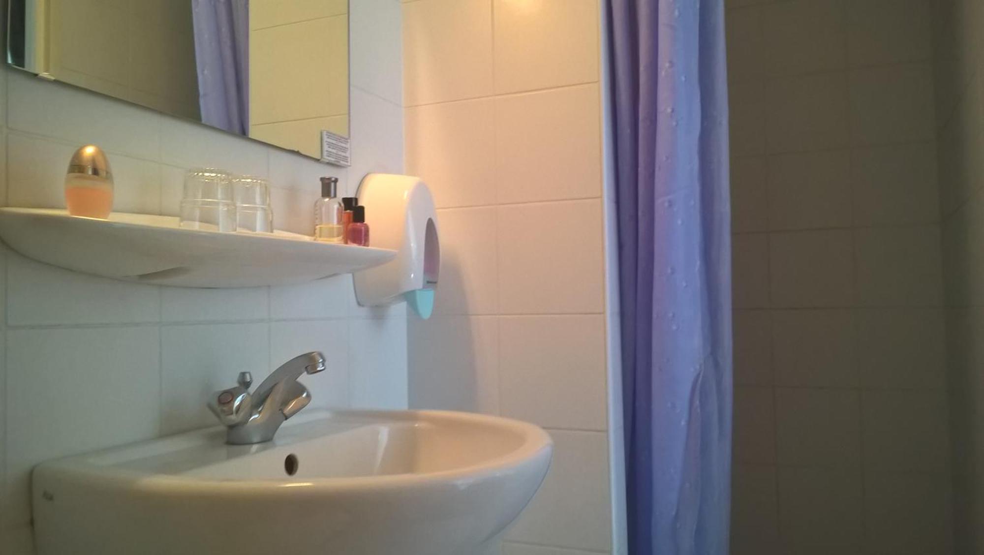 Hotel Compostelle Lourdes Zewnętrze zdjęcie