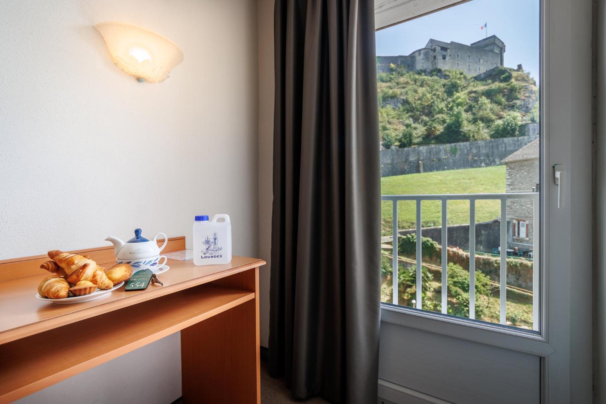 Hotel Compostelle Lourdes Zewnętrze zdjęcie
