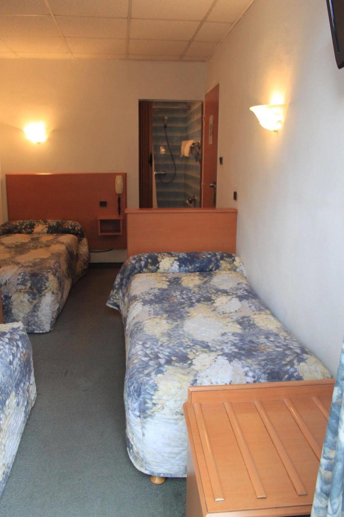 Hotel Compostelle Lourdes Zewnętrze zdjęcie