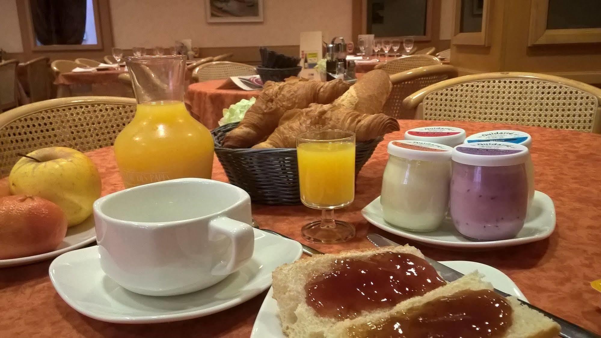 Hotel Compostelle Lourdes Zewnętrze zdjęcie