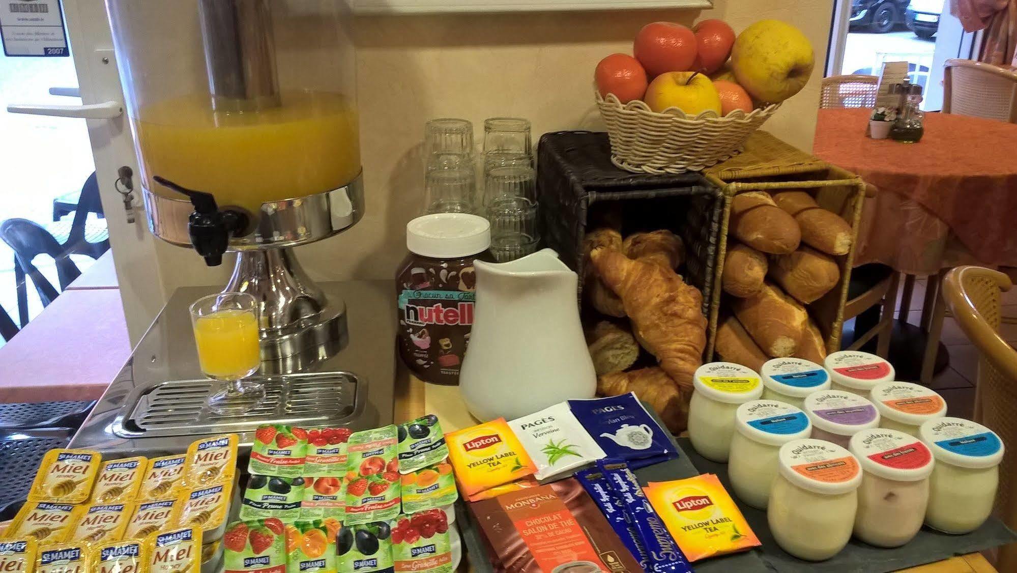 Hotel Compostelle Lourdes Zewnętrze zdjęcie